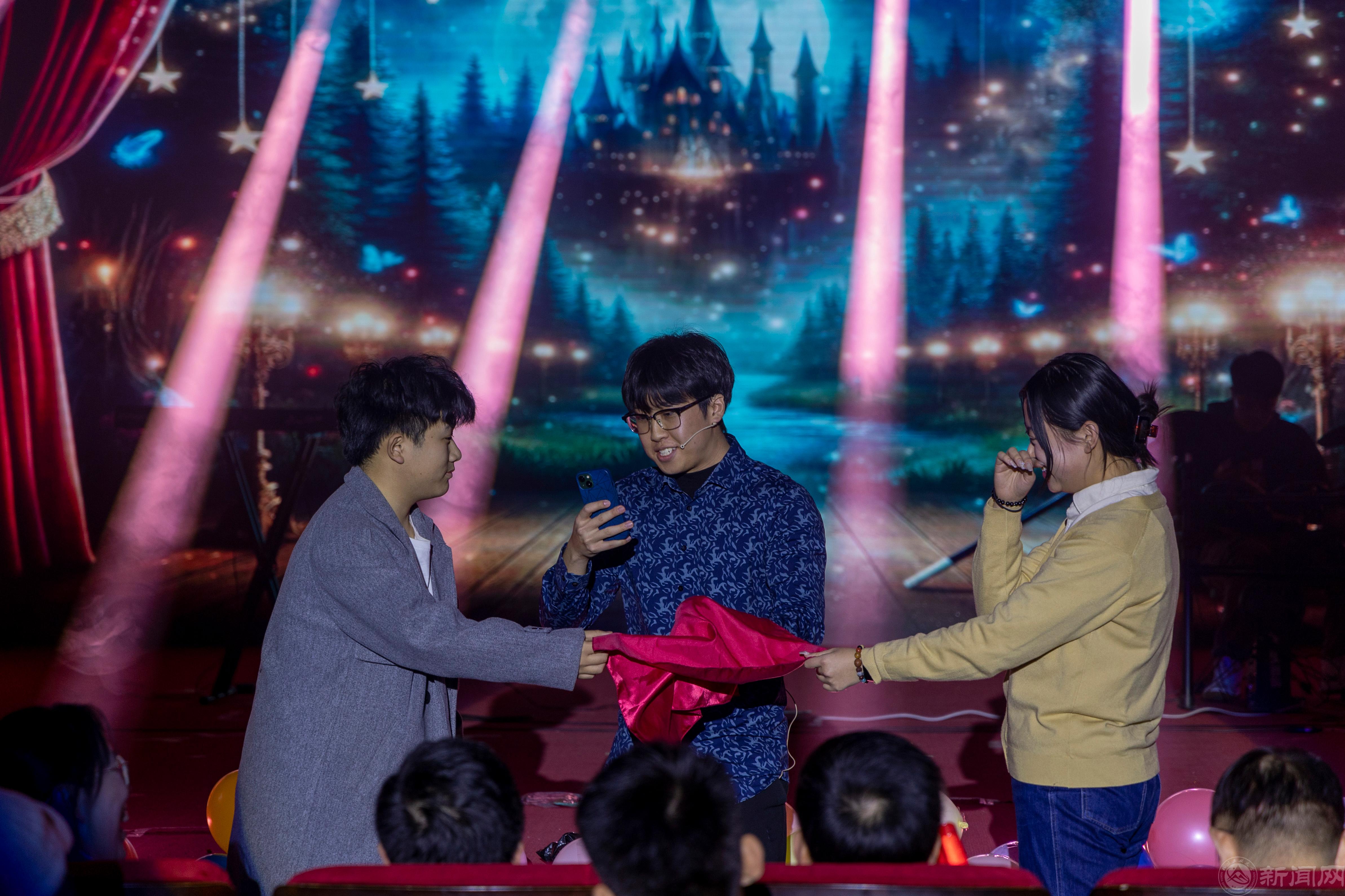 9.魔术拇指锁.JPG 9.魔术拇指锁.JPG